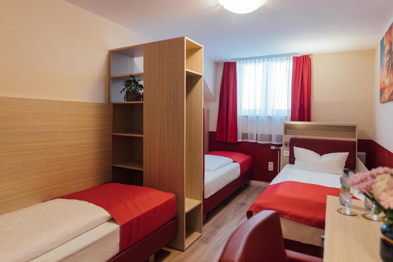 Hotel Hamburger Perle Экстерьер фото